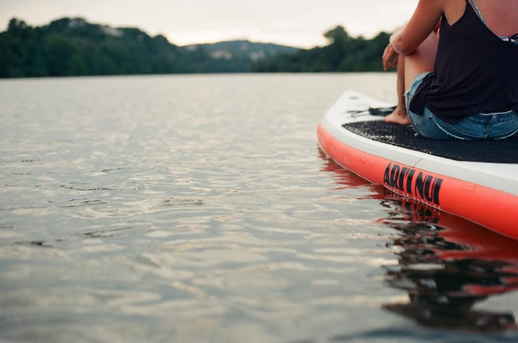 Inflatable stand up paddle